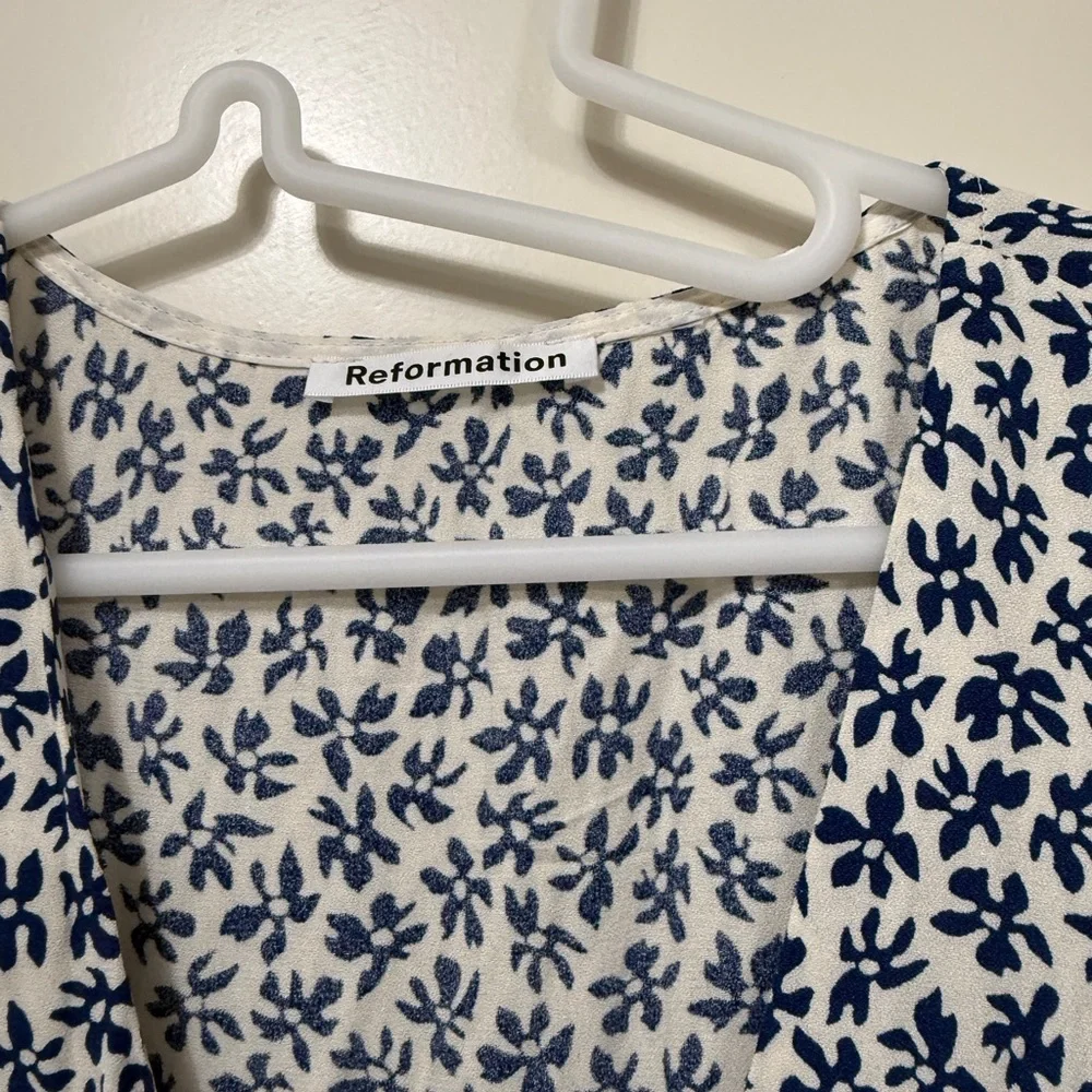 Like New Reformation Locklin Midi Dress - Blue Floral